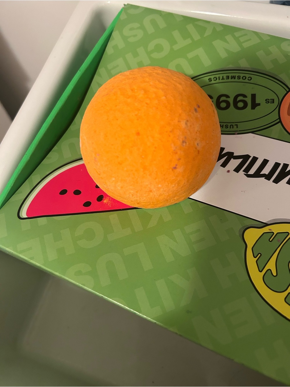 Lush Orange Bath Bomb - Picture 2 of 3